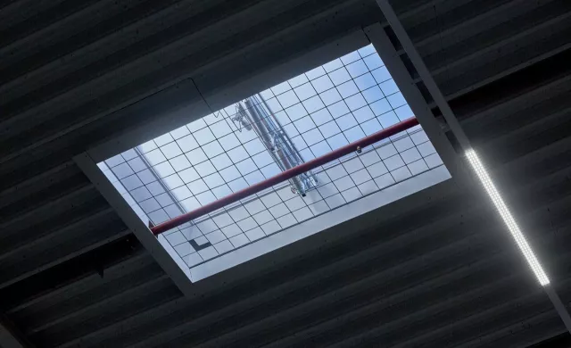 Auffangsicherung für Lichtkuppeln und Flachdachfenster Innen
