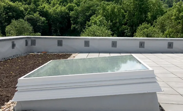 Flachdachfenster mit Echtglas Aussen